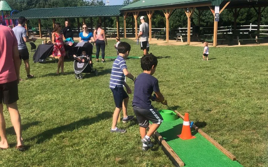 rr mini golf news post