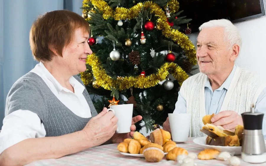 aoa senior holiday christmas news post