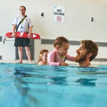 When to Start Swimming Lessons for Your Child