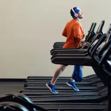 A Guide to Treadmill Interval Training news post image