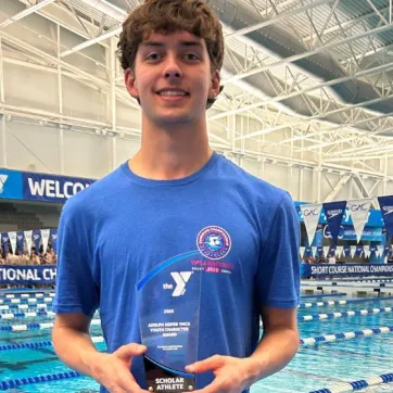 UP Swimmer Award News Post