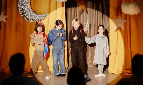 Kids theater class